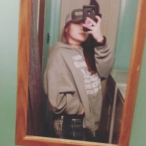 Meet your Posher, Selena